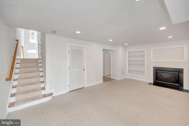 Empty room, Fireplace, Interior, Recessed Lighting