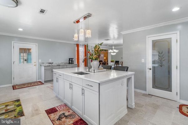 Dining room, Interior, Kitchen, Pendant Lights, Recessed Lighting