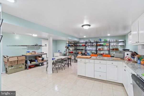 Dining room, Interior, Recessed Lighting