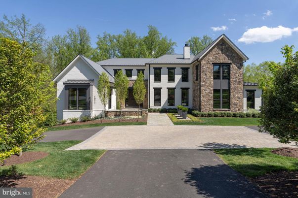 Exterior, Facade, Brick Facade, Farmhouse