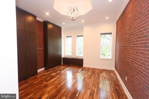 Empty room, Interior, Pendant Lights, Recessed Lighting, Stone Walls, Wood Texture Flooring