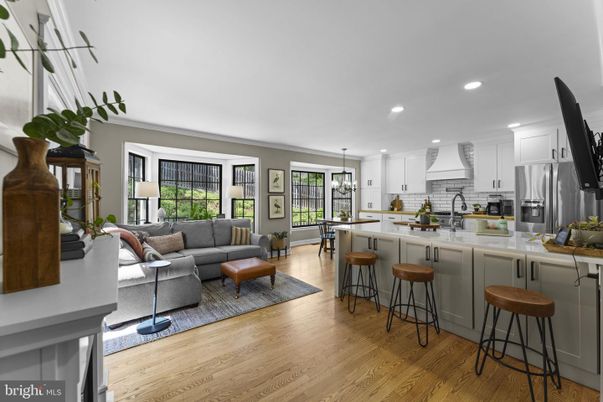 Interior, Kitchen, Living room, Pendant Lights, Recessed Lighting, Stainless Steel Appliances, Wood Texture Flooring
