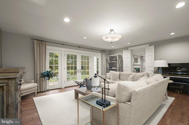 Interior, Living room, Piano, Recessed Lighting, Wood Texture Flooring