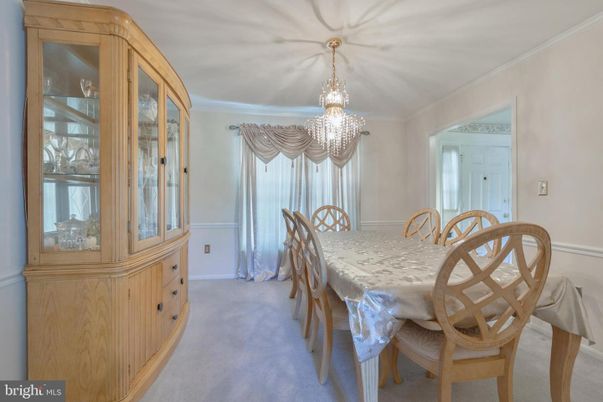 Chandelier, Dining room, Interior