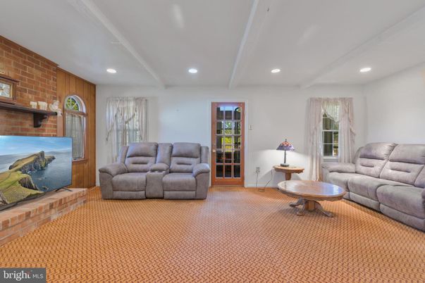 Interior, Living room, Recessed Lighting, Stone Walls
