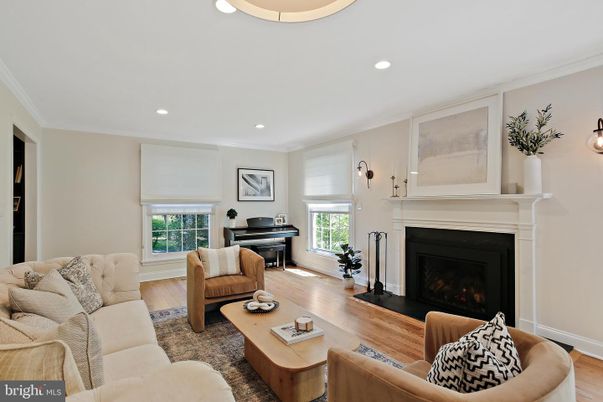 Fireplace, Interior, Living room, Piano, Recessed Lighting, Wood Texture Flooring