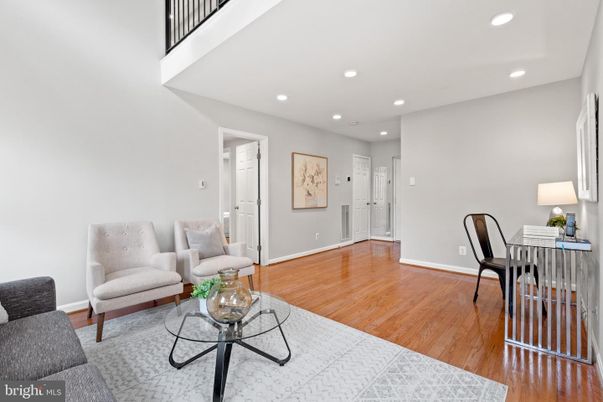 Home Office, Interior, Living room, Recessed Lighting, Wood Texture Flooring