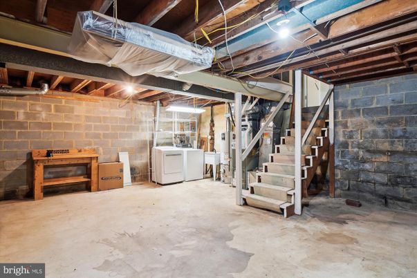Interior, Stone Walls, Washer, Wooden Beams