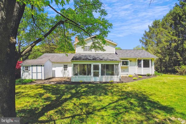 Backyard, Exterior, Facade, Cape Cod