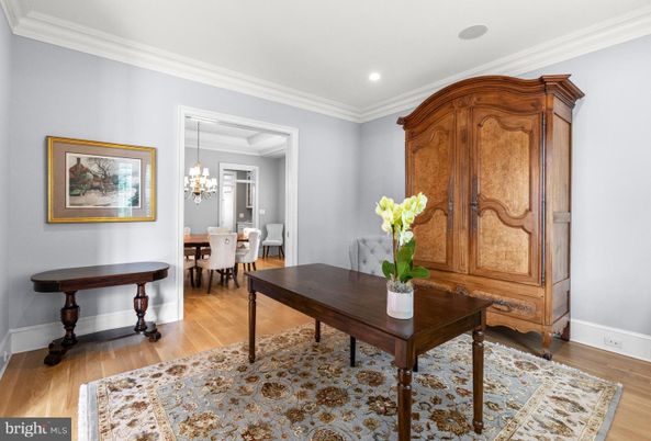 Chandelier, Dining room, Interior, Recessed Lighting, Wood Texture Flooring
