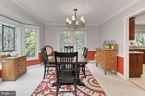 Chandelier, Dining room, Interior