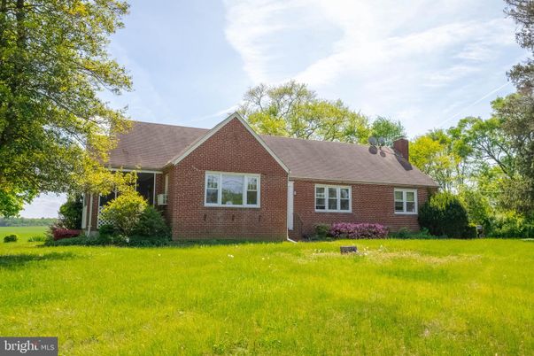 Exterior, Facade, Brick Facade, Cape Cod