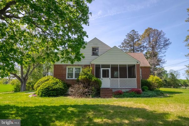 Exterior, Facade, Brick Facade, Cape Cod