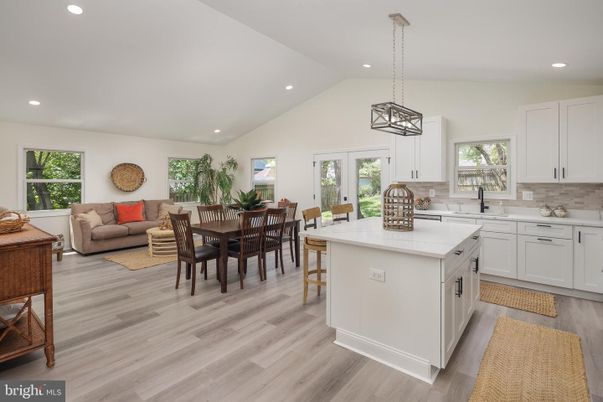 Dining room, Interior, Kitchen, Living room, Pendant Lights, Recessed Lighting, Wood Texture Flooring