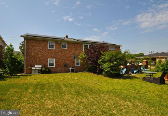 Backyard, Exterior, Playground, Solar Panels