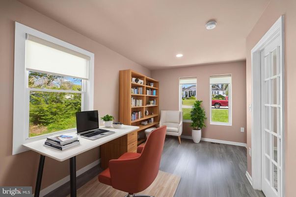 Home Office, Interior, Recessed Lighting, Wood Texture Flooring