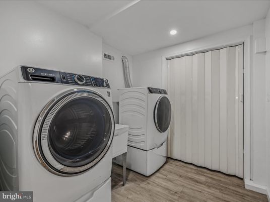 Interior, Recessed Lighting, Utility Closets, Washer, Wood Texture Flooring