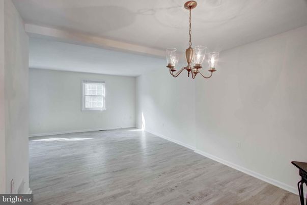 Chandelier, Empty room, Interior, Wood Texture Flooring