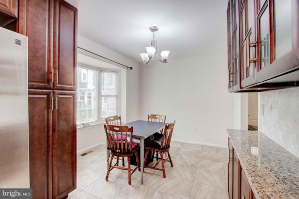 Chandelier, Dining room, Interior