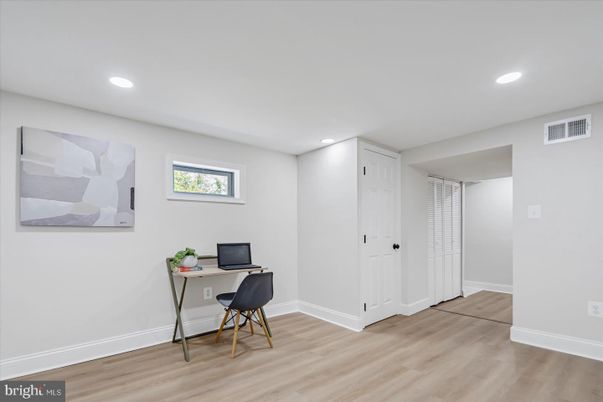 Home Office, Interior, Recessed Lighting, Wood Texture Flooring