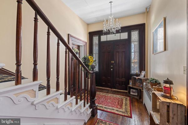 Chandelier, Interior, Wood Texture Flooring