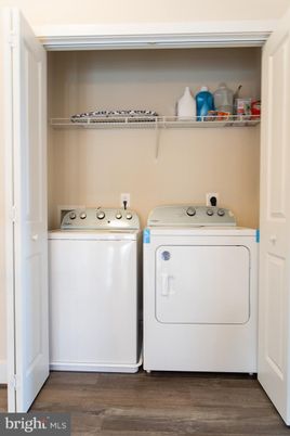 Interior, Utility Closets, Washer, Wood Texture Flooring