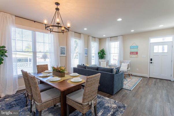 Chandelier, Dining room, Interior, Living room, Recessed Lighting, Wood Texture Flooring