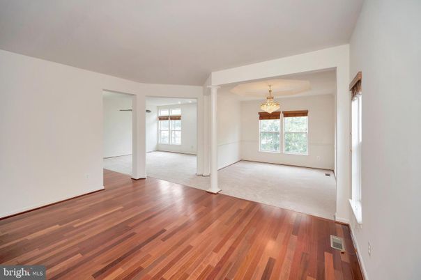 Chandelier, Empty room, Interior, Wood Texture Flooring