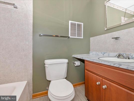 Bathroom, Interior, Tile Countertops