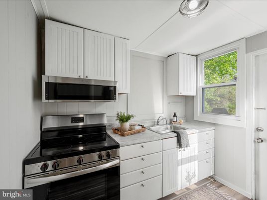 Interior, Kitchen, Stainless Steel Appliances, Wood Texture Flooring