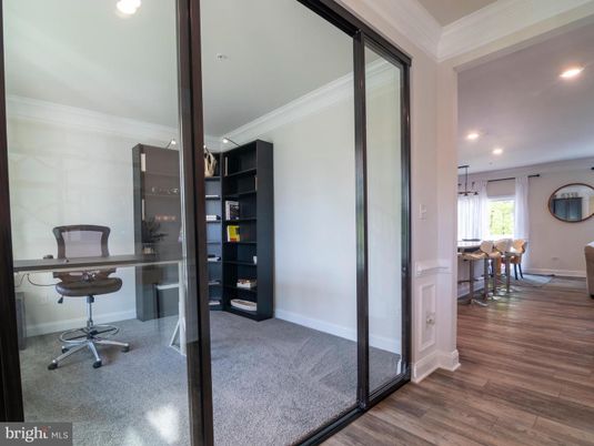 Home Office, Interior, Recessed Lighting, Wood Texture Flooring
