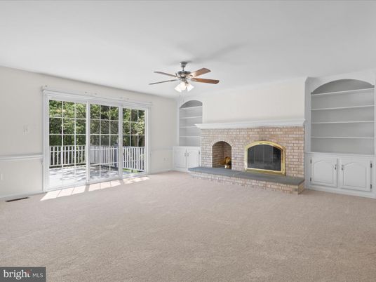 Empty room, Fireplace, Interior