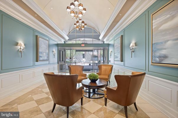 Chandelier, Interior, Living room, Pendant Lights