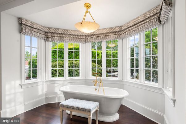 Bathroom, Free Standing Baths, Interior, Pendant Lights, Wood Texture Flooring