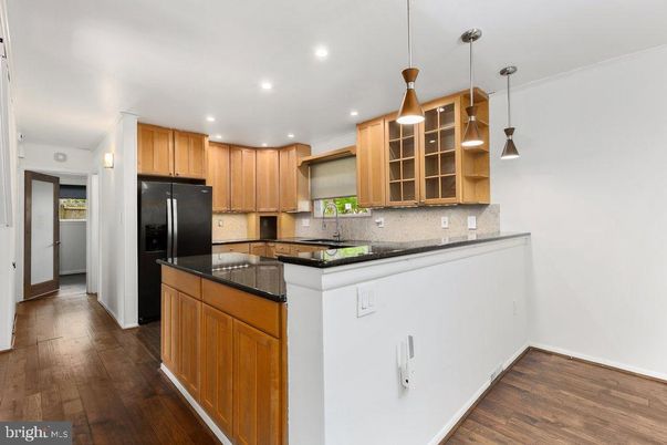 Interior, Kitchen, Pendant Lights, Recessed Lighting, Wood Texture Flooring