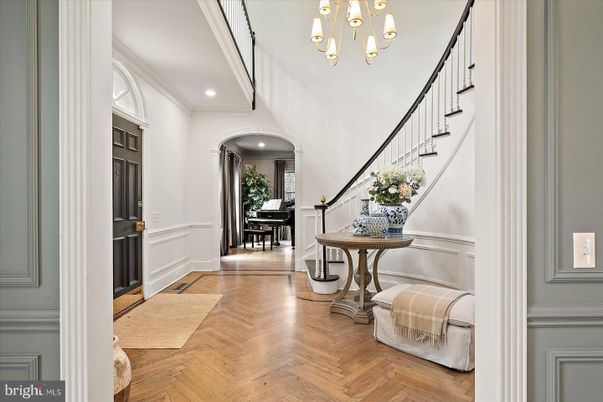 Chandelier, Interior, Piano, Recessed Lighting, Wood Texture Flooring