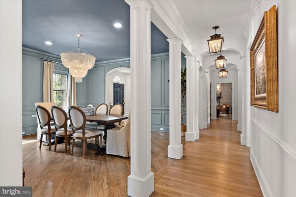 Chandelier, Dining room, Interior, Recessed Lighting, Wood Texture Flooring