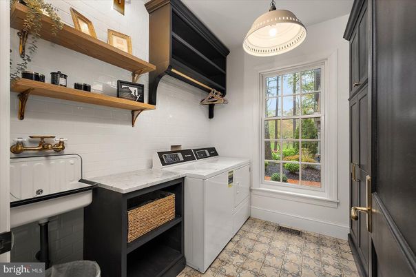 Interior, Washer