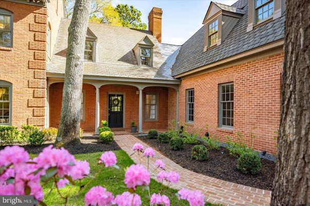 Exterior, Facade, Brick Facade, Cape Cod