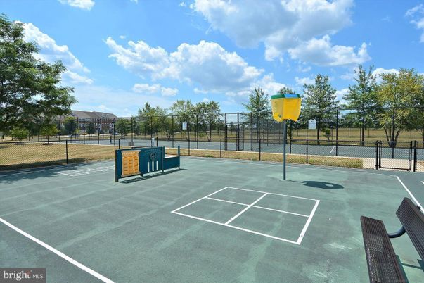 Exterior, Tennis Courts