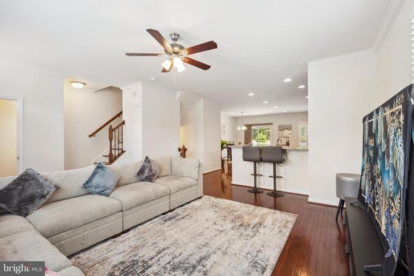 Interior, Living room, Pendant Lights, Recessed Lighting, Wood Texture Flooring