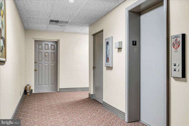 Elevator, Interior
