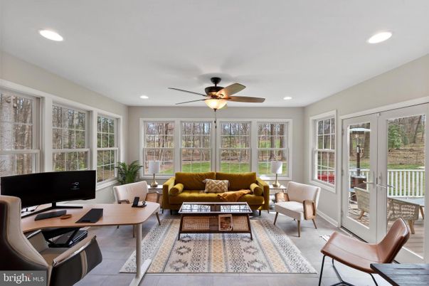 Interior, Living room, Recessed Lighting, Sun Room