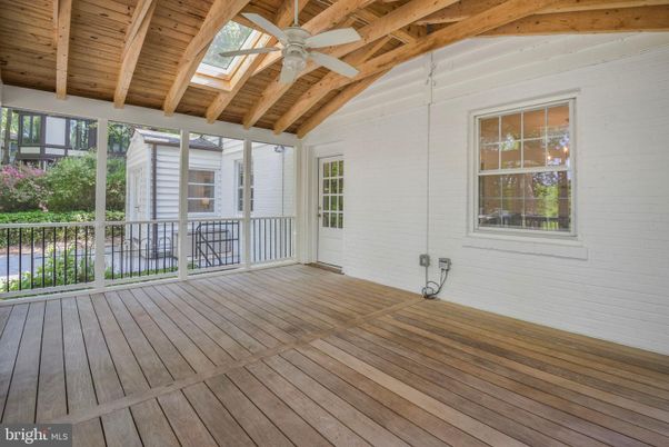 Empty room, Interior, Wooden Beams, Wooden Ceilings, Wood Texture Flooring