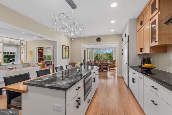 Dining room, Interior, Kitchen, Recessed Lighting, Wood Texture Flooring