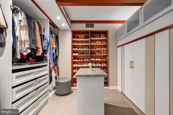 Interior, Recessed Lighting, Walk-in Closets