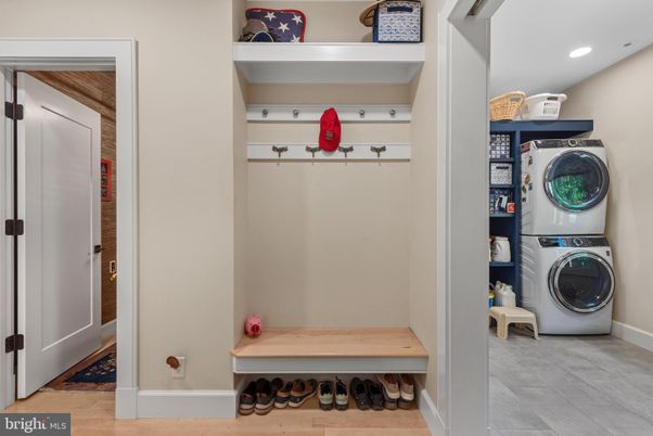 Interior, Recessed Lighting, Utility Closets, Washer