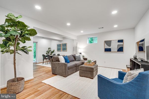 Dining room, Interior, Living room, Recessed Lighting, Wood Texture Flooring