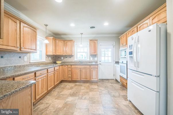 Interior, Kitchen, Pendant Lights, Recessed Lighting