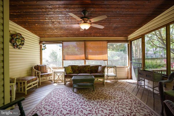 Interior, Sun Room, Wooden Ceilings, Wood Texture Flooring